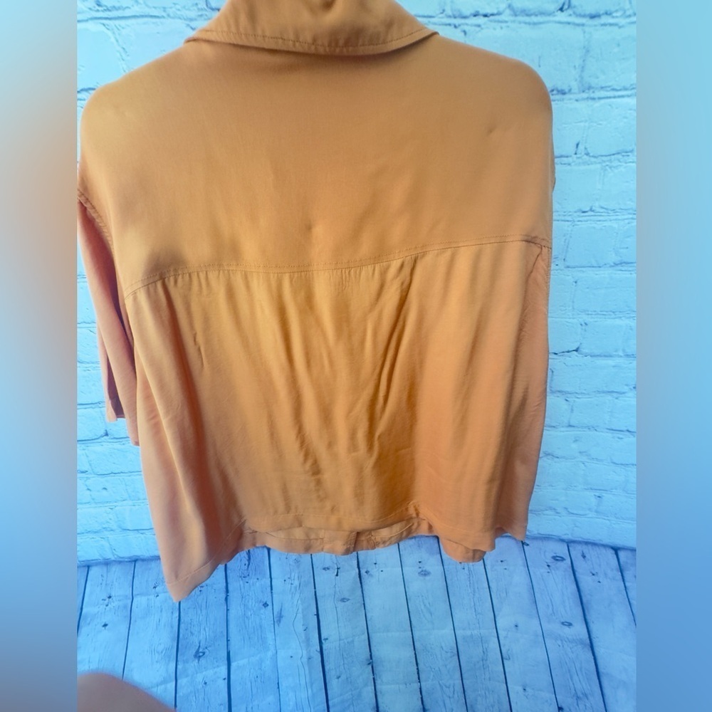 H&M Orange Oversized Button Up Women’s Large NWOT - Picture 9 of 10